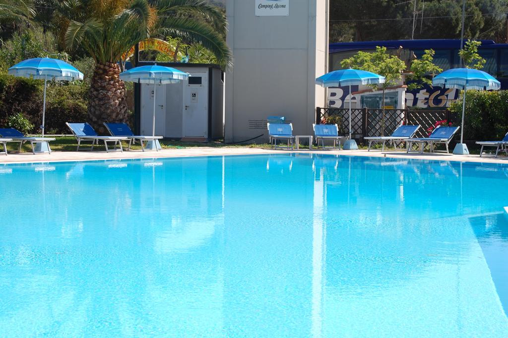 Camping Lacona Capoliveri  Zewnętrze zdjęcie